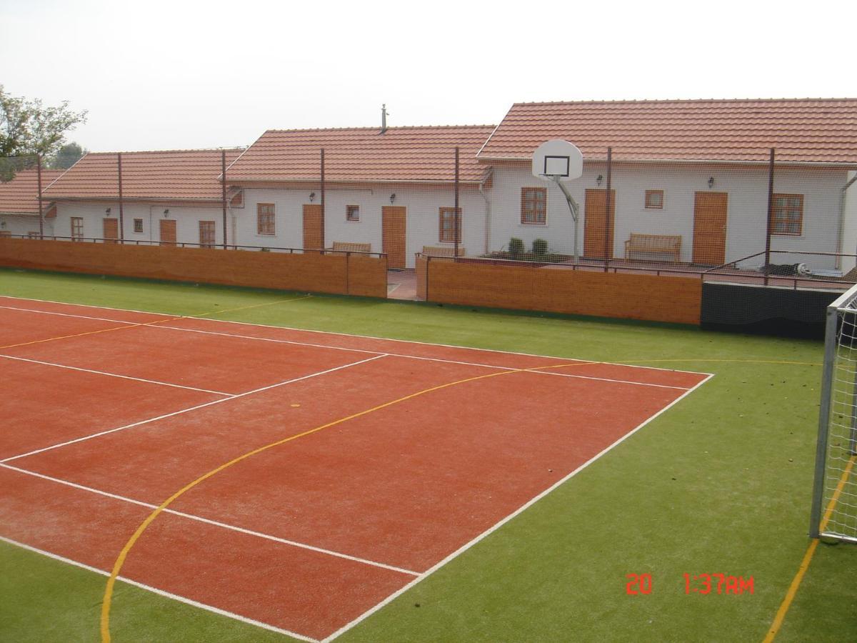 Tiszafüred Nadas Pihenopark المظهر الخارجي الصورة